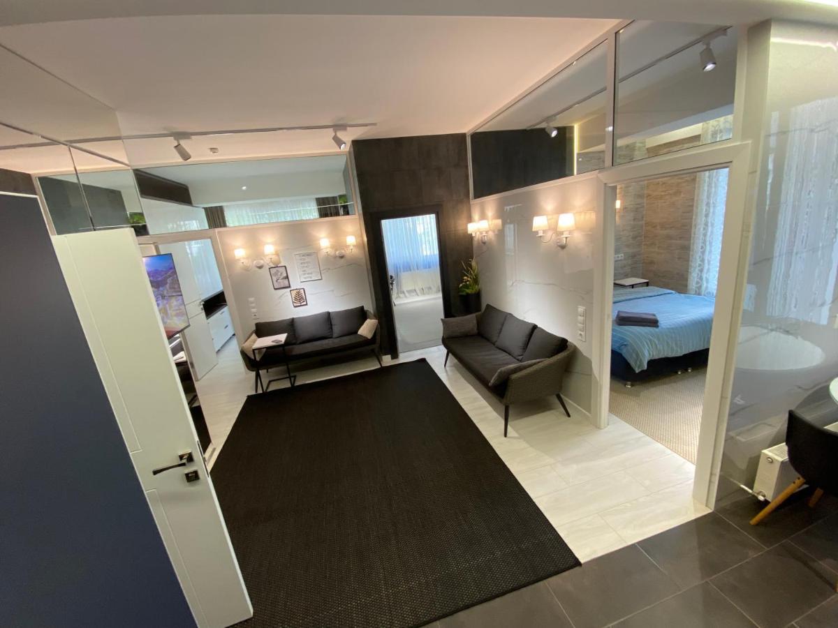 Rentnow Modern Business Apartment With 3 Bedrooms In Centre Chisinau Eksteriør bilde