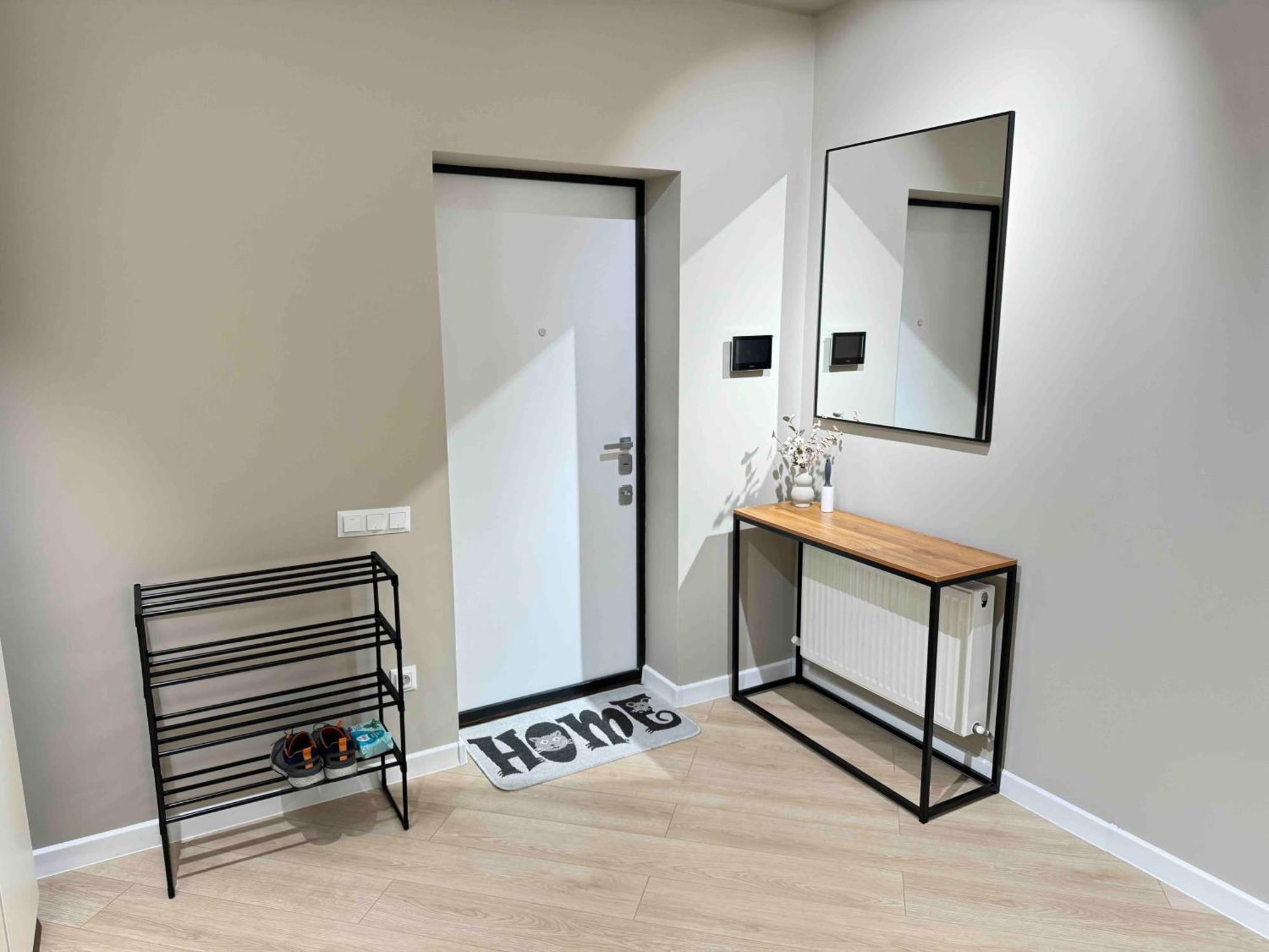 Rentnow Modern Business Apartment With 3 Bedrooms In Centre Chisinau Eksteriør bilde